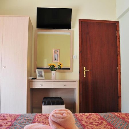Dionisos Palms Apartments Paralia Dionysiou Luaran gambar