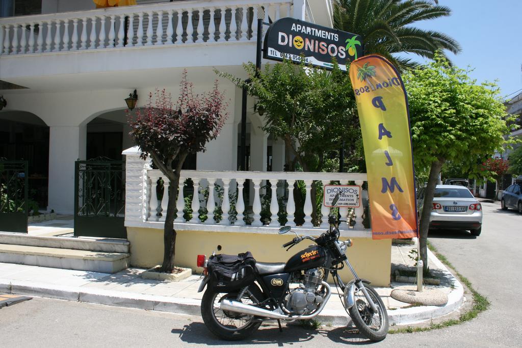 Dionisos Palms Apartments Paralia Dionysiou Bilik gambar