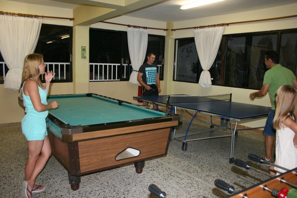 Dionisos Palms Apartments Paralia Dionysiou Luaran gambar