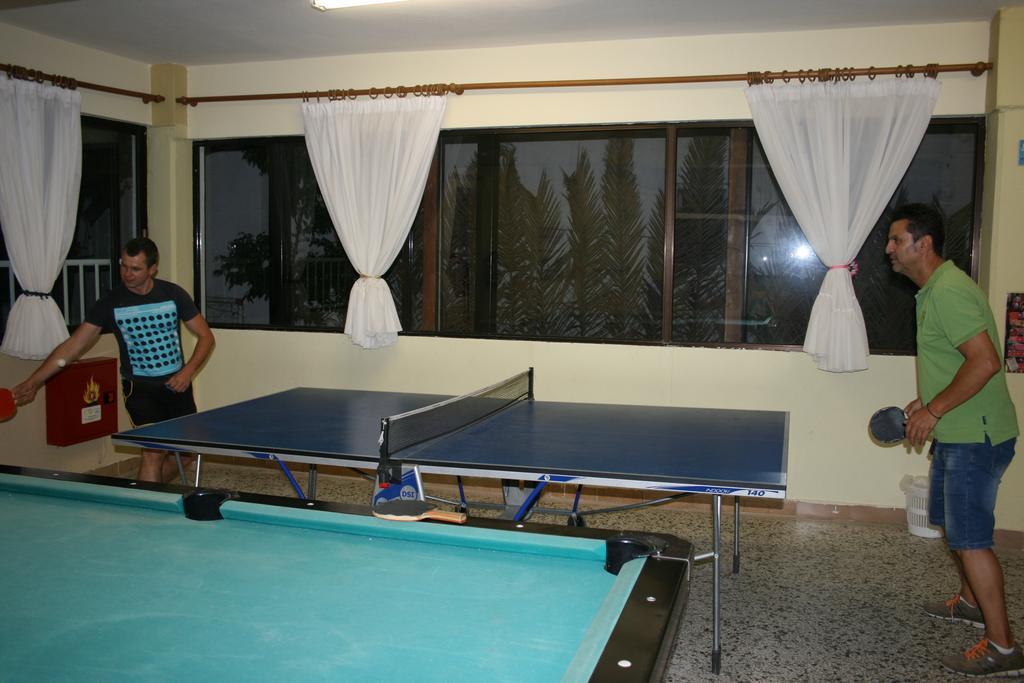 Dionisos Palms Apartments Paralia Dionysiou Luaran gambar